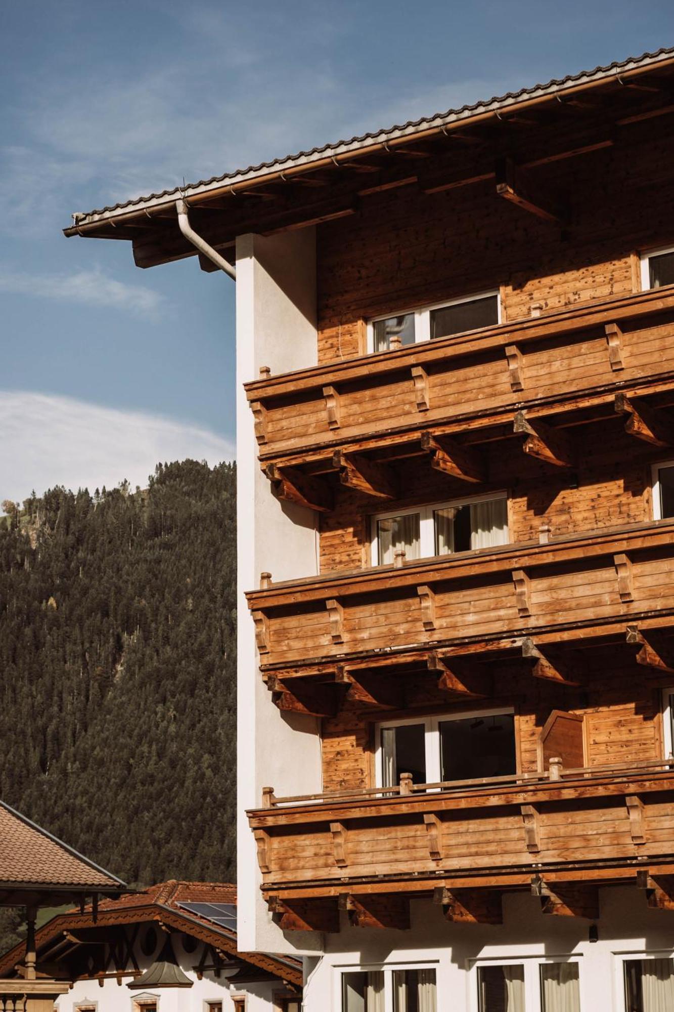 Lebe'Schlitters - Das Ferienapartmenthaus Im Zillertal Exterior foto