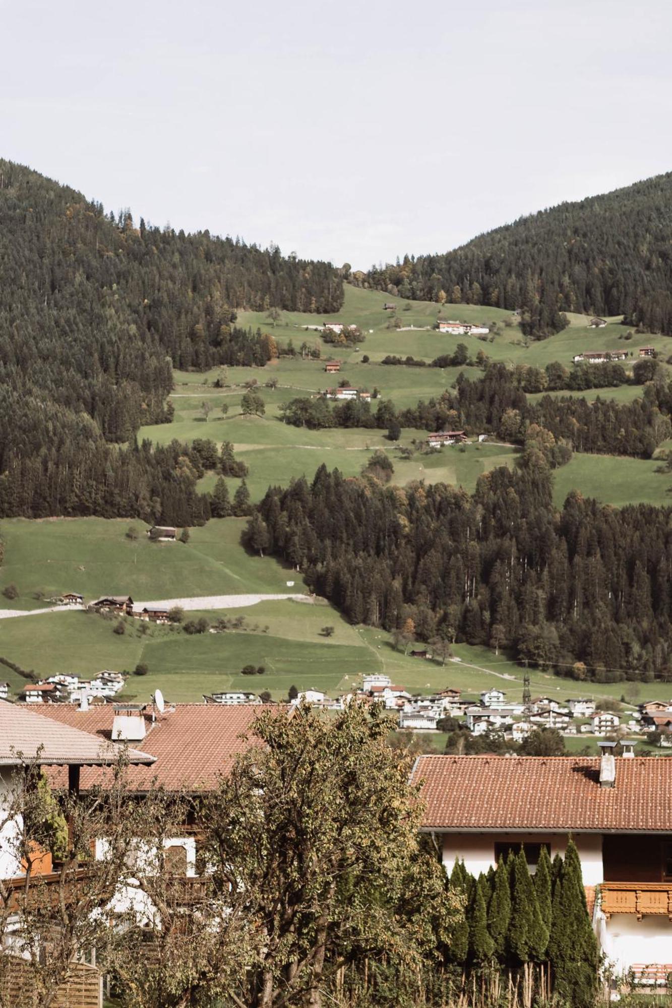 Lebe'Schlitters - Das Ferienapartmenthaus Im Zillertal Exterior foto