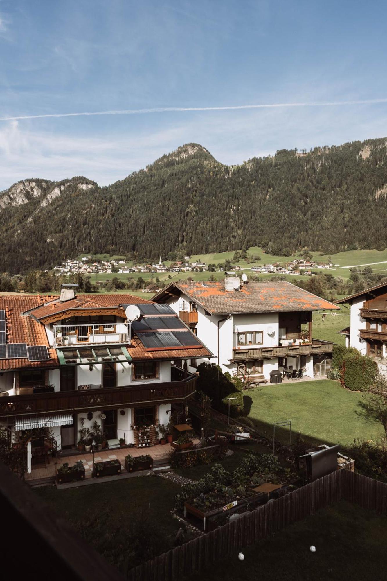 Lebe'Schlitters - Das Ferienapartmenthaus Im Zillertal Exterior foto