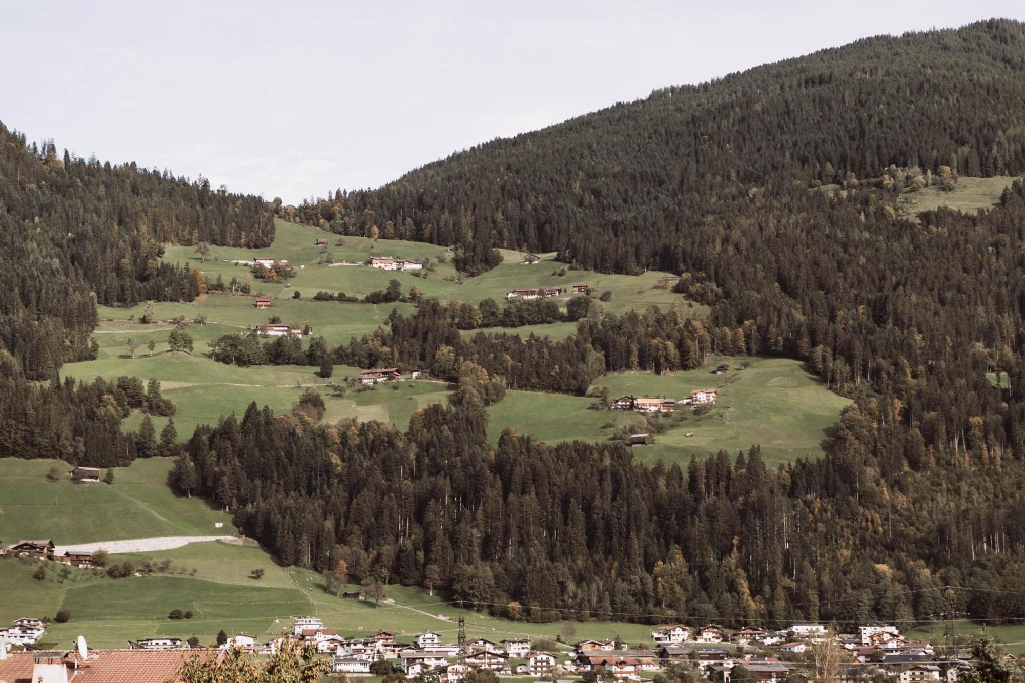 Lebe'Schlitters - Das Ferienapartmenthaus Im Zillertal Exterior foto